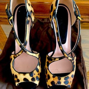 Authentic GUCCI leopard heels
